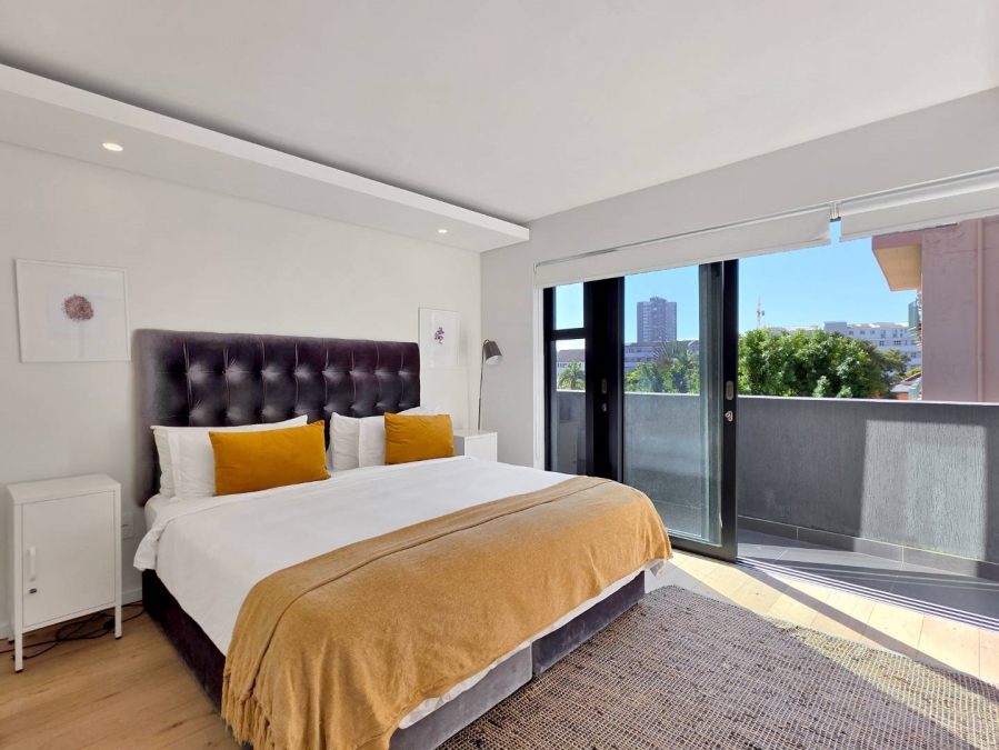 2 Bedroom Property for Sale in Sea Point Western Cape